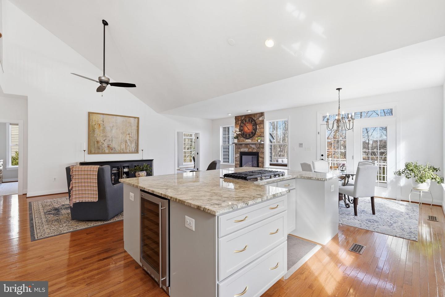 105 TURNSTONE LN, LAKE FREDERICK, Virginia 22630, 4 Bedrooms Bedrooms, ,4 BathroomsBathrooms,Residential,For sale,105 TURNSTONE LN,VAFV2039338 MLS # VAFV2039338