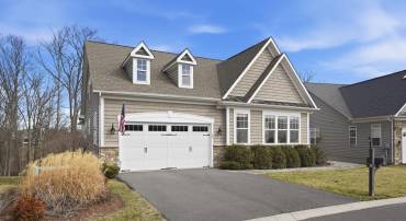 105 TURNSTONE LN, LAKE FREDERICK, Virginia 22630, 4 Bedrooms Bedrooms, ,4 BathroomsBathrooms,Residential,For sale,105 TURNSTONE LN,VAFV2039338 MLS # VAFV2039338