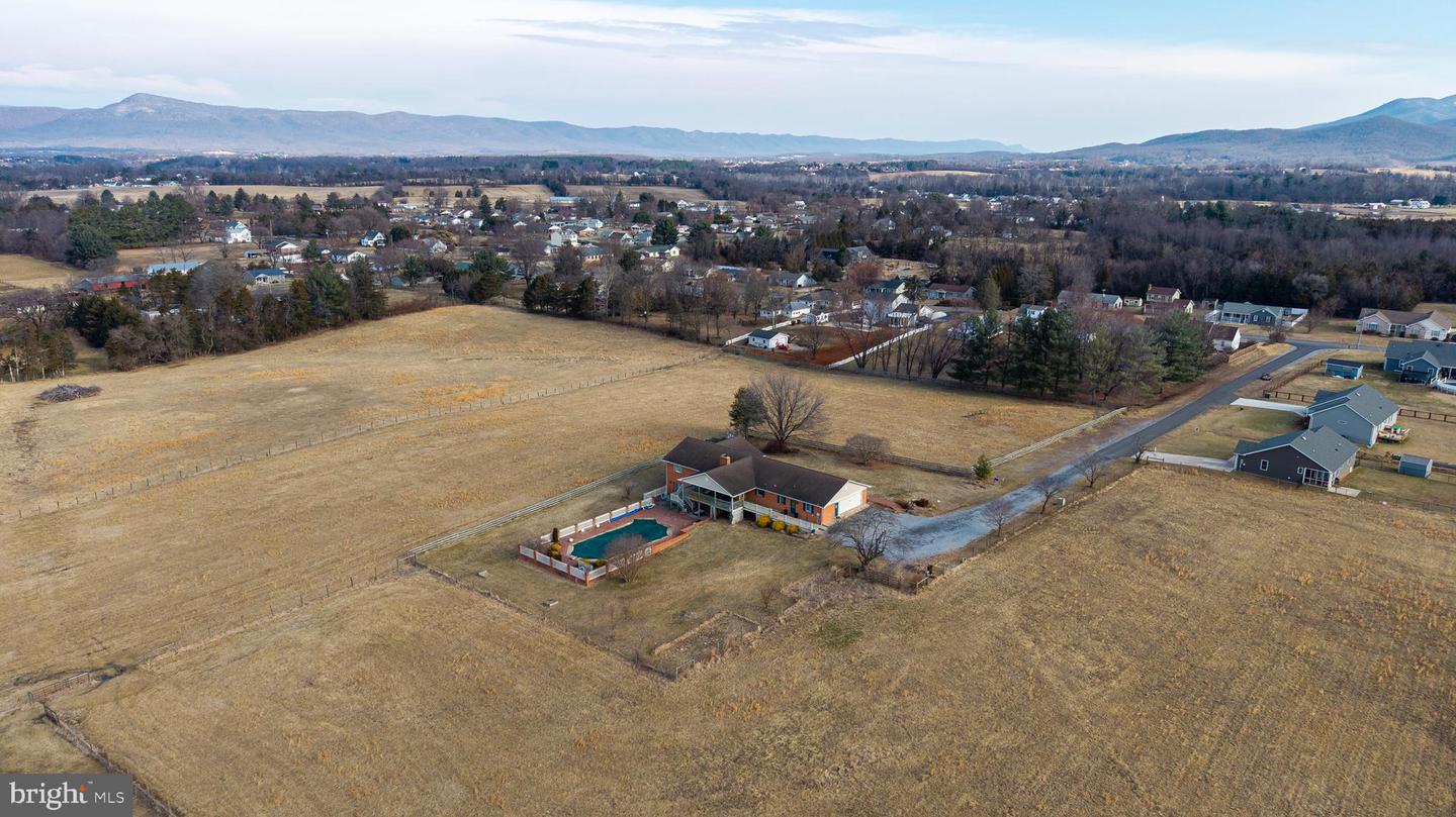 116 DENBROOK LN, LURAY, Virginia 22835, 3 Bedrooms Bedrooms, ,2 BathroomsBathrooms,Residential,For sale,116 DENBROOK LN,VAPA2005962 MLS # VAPA2005962