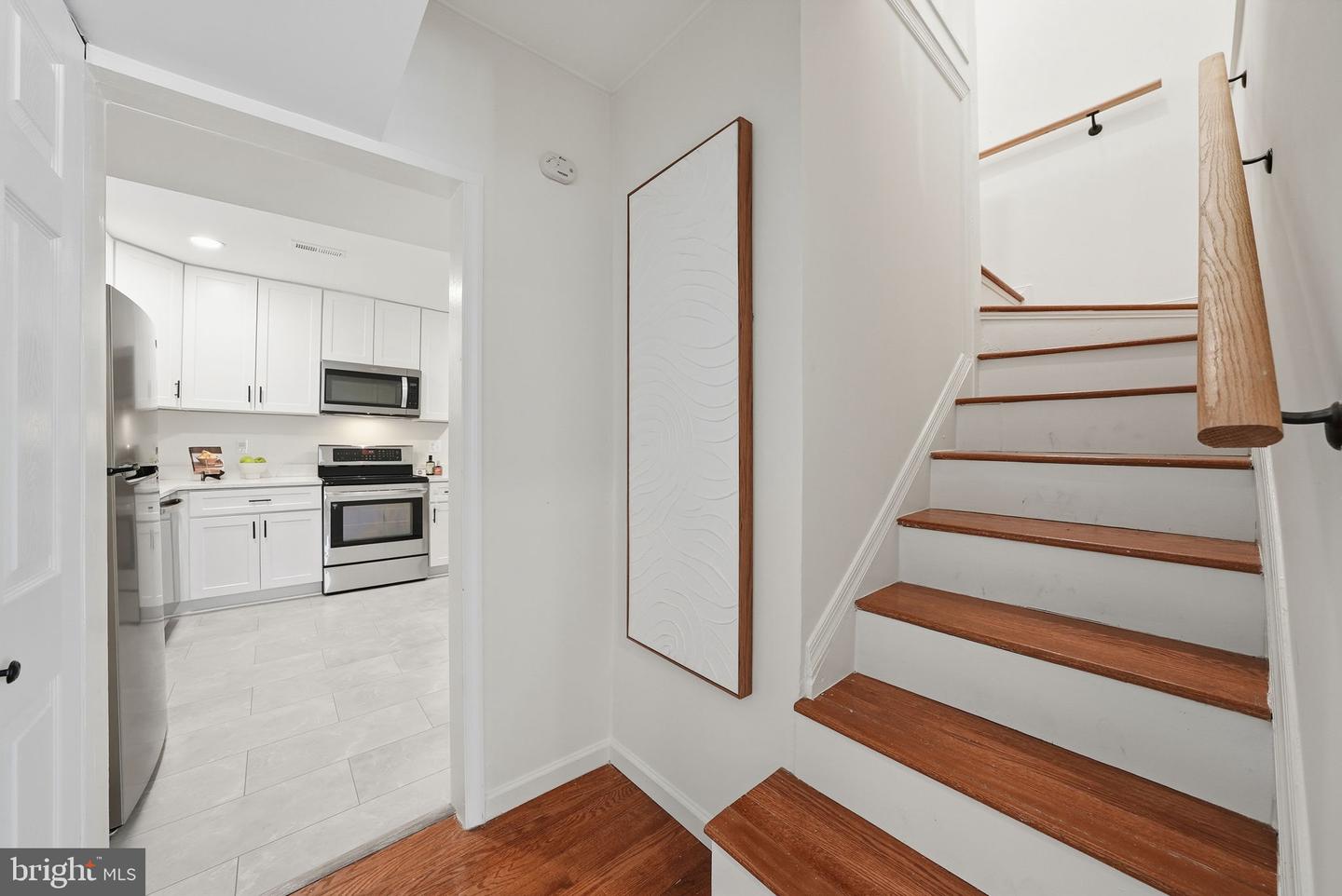 602 N ALFRED ST, ALEXANDRIA, Virginia 22314, 2 Bedrooms Bedrooms, ,2 BathroomsBathrooms,Residential,For sale,602 N ALFRED ST,VAAX2053760 MLS # VAAX2053760