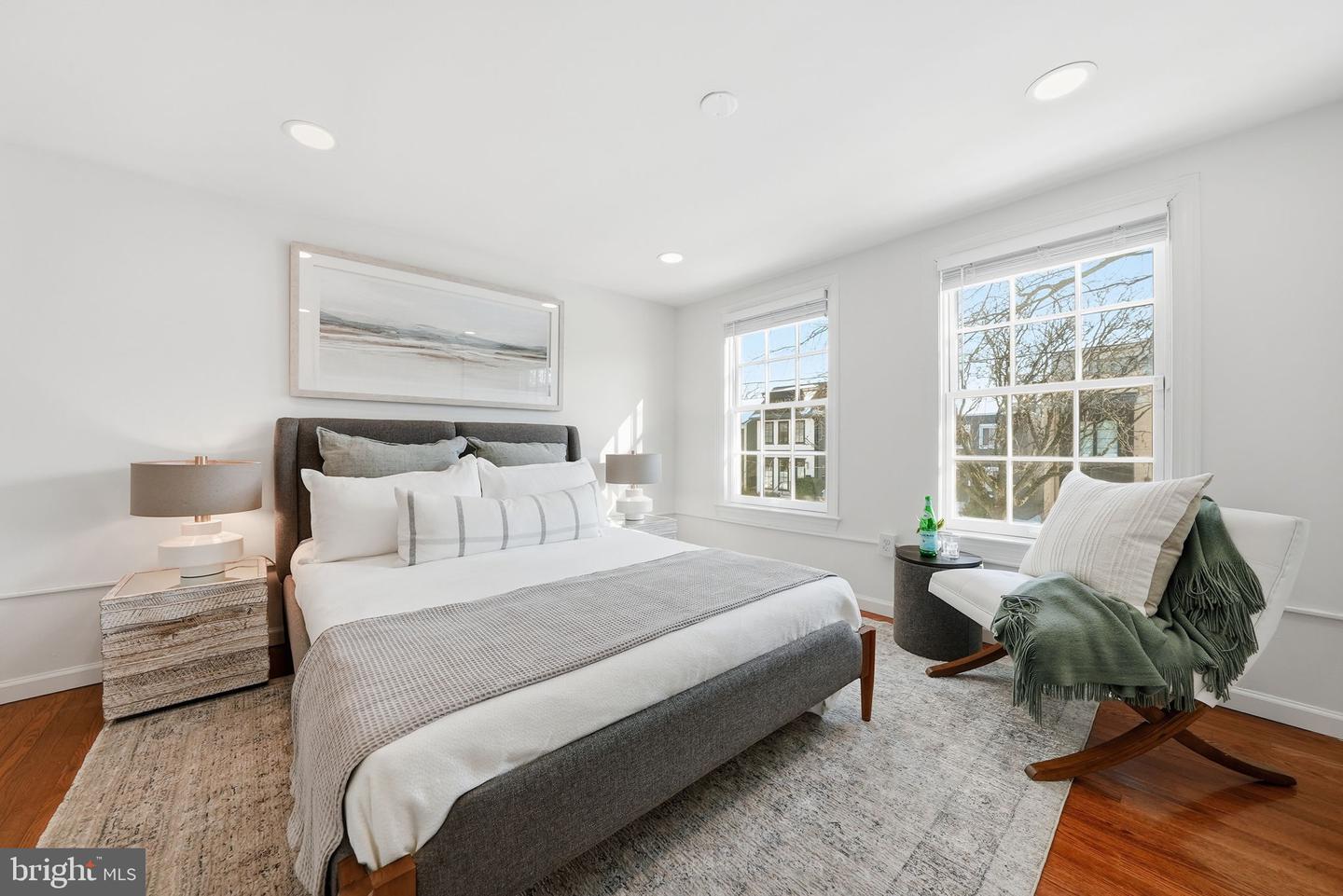 602 N ALFRED ST, ALEXANDRIA, Virginia 22314, 2 Bedrooms Bedrooms, ,2 BathroomsBathrooms,Residential,For sale,602 N ALFRED ST,VAAX2053760 MLS # VAAX2053760