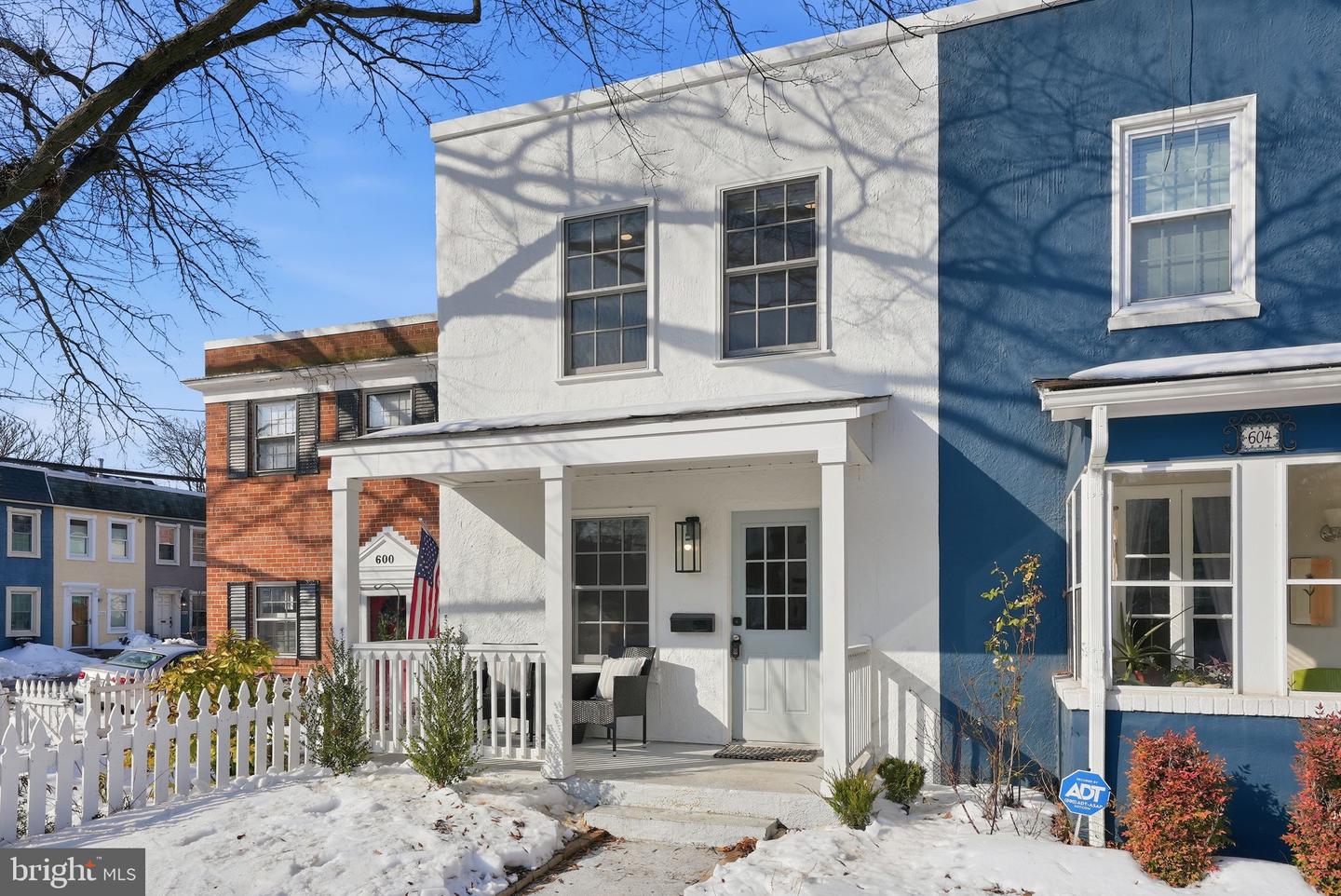 602 N ALFRED ST, ALEXANDRIA, Virginia 22314, 2 Bedrooms Bedrooms, ,2 BathroomsBathrooms,Residential,For sale,602 N ALFRED ST,VAAX2053760 MLS # VAAX2053760
