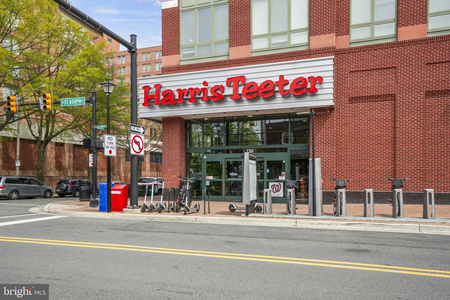 602 N ALFRED ST, ALEXANDRIA, Virginia 22314, 2 Bedrooms Bedrooms, ,2 BathroomsBathrooms,Residential,For sale,602 N ALFRED ST,VAAX2053760 MLS # VAAX2053760