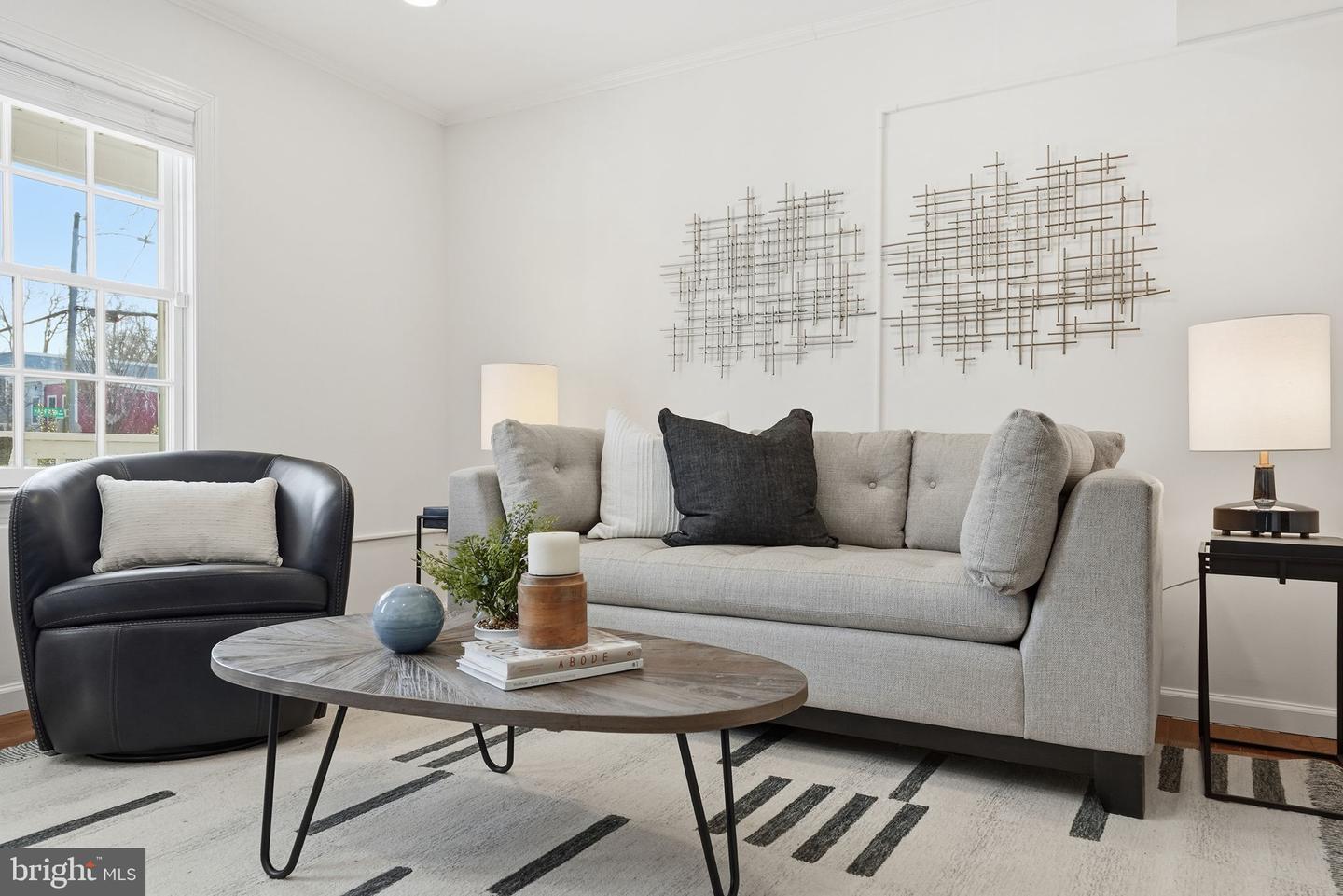 602 N ALFRED ST, ALEXANDRIA, Virginia 22314, 2 Bedrooms Bedrooms, ,2 BathroomsBathrooms,Residential,For sale,602 N ALFRED ST,VAAX2053760 MLS # VAAX2053760