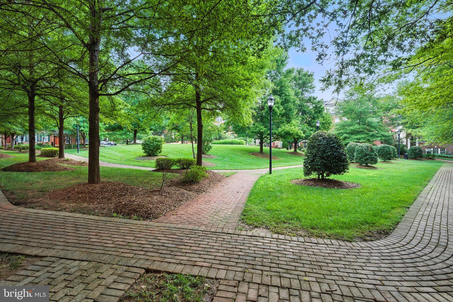 8015 RESERVE WAY, VIENNA, Virginia 22182, 3 Bedrooms Bedrooms, ,2 BathroomsBathrooms,Residential,For sale,8015 RESERVE WAY,VAFX2289220 MLS # VAFX2289220