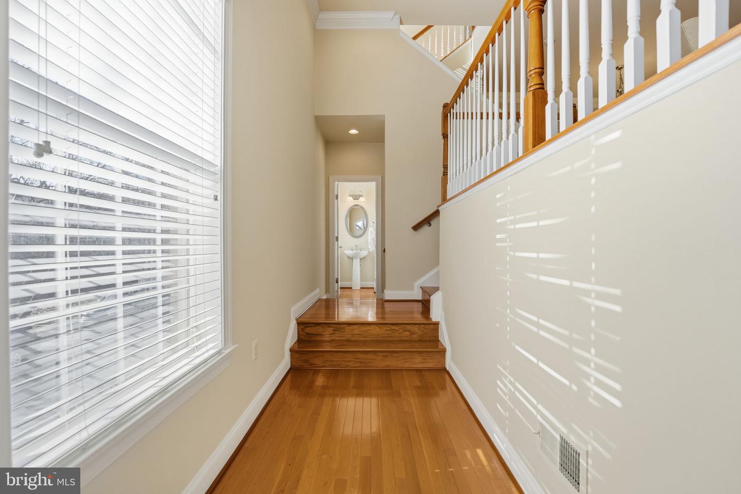 8015 RESERVE WAY, VIENNA, Virginia 22182, 3 Bedrooms Bedrooms, ,2 BathroomsBathrooms,Residential,For sale,8015 RESERVE WAY,VAFX2289220 MLS # VAFX2289220