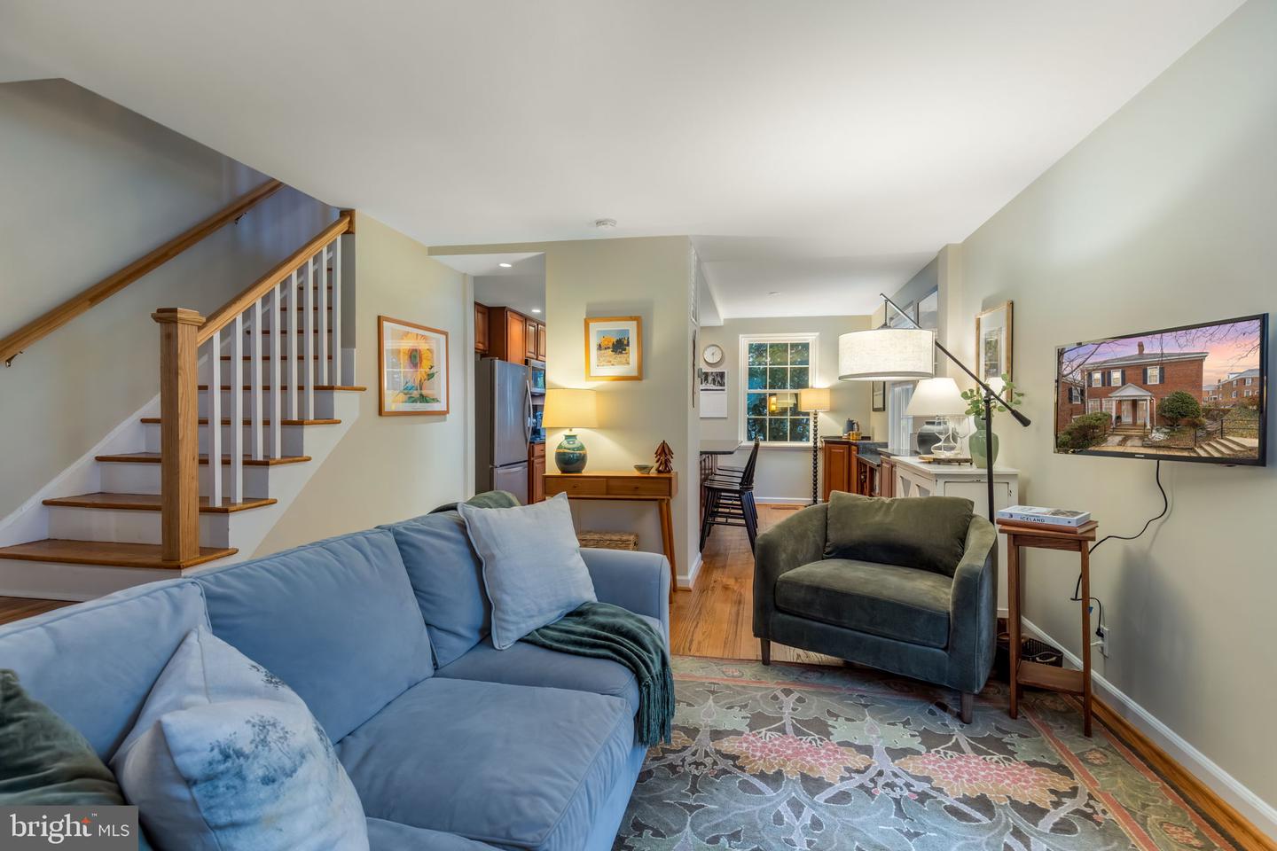 4225 32ND RD S, ARLINGTON, Virginia 22206, 2 Bedrooms Bedrooms, ,2 BathroomsBathrooms,Residential,For sale,4225 32ND RD S,VAAR2068570 MLS # VAAR2068570