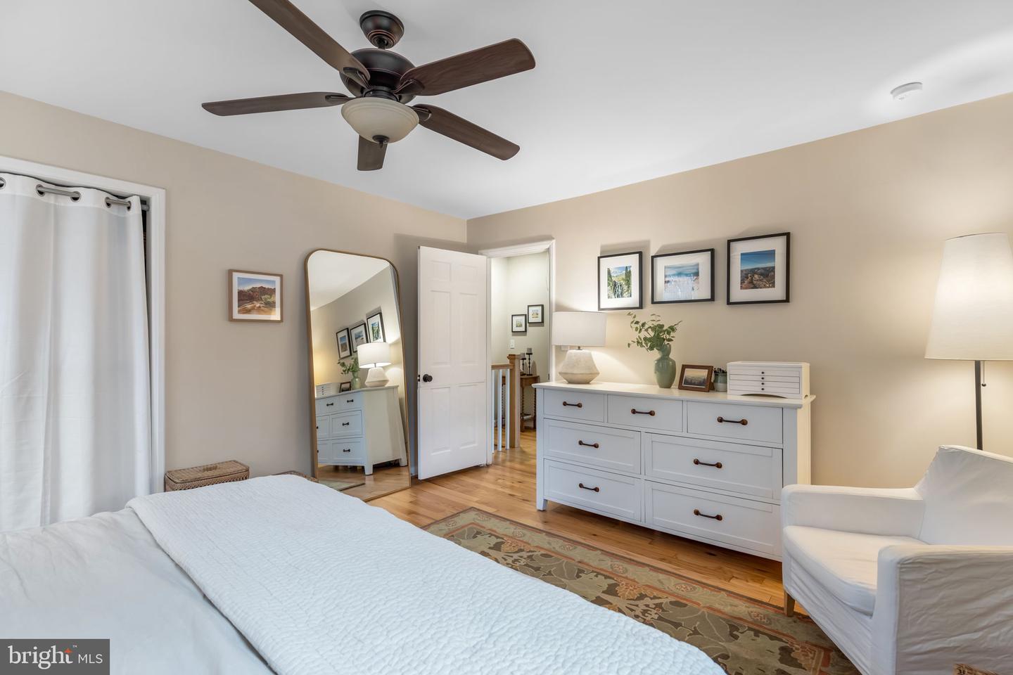 4225 32ND RD S, ARLINGTON, Virginia 22206, 2 Bedrooms Bedrooms, ,2 BathroomsBathrooms,Residential,For sale,4225 32ND RD S,VAAR2068570 MLS # VAAR2068570