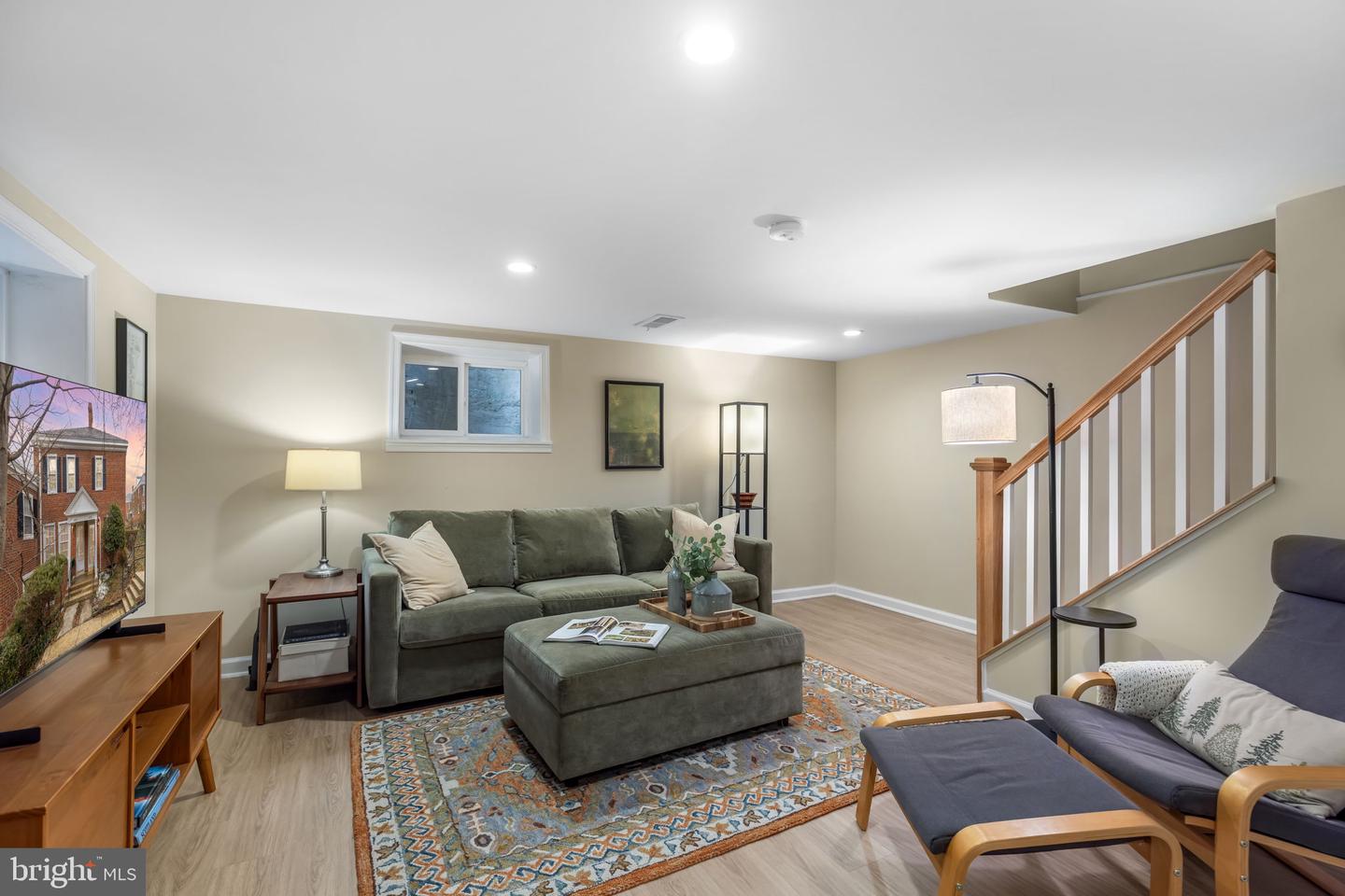 4225 32ND RD S, ARLINGTON, Virginia 22206, 2 Bedrooms Bedrooms, ,2 BathroomsBathrooms,Residential,For sale,4225 32ND RD S,VAAR2068570 MLS # VAAR2068570