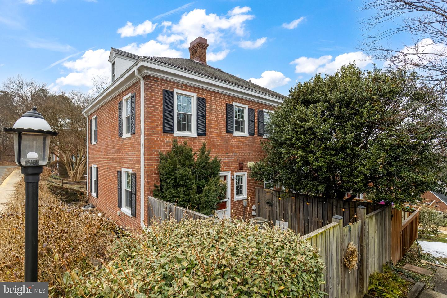 4225 32ND RD S, ARLINGTON, Virginia 22206, 2 Bedrooms Bedrooms, ,2 BathroomsBathrooms,Residential,For sale,4225 32ND RD S,VAAR2068570 MLS # VAAR2068570
