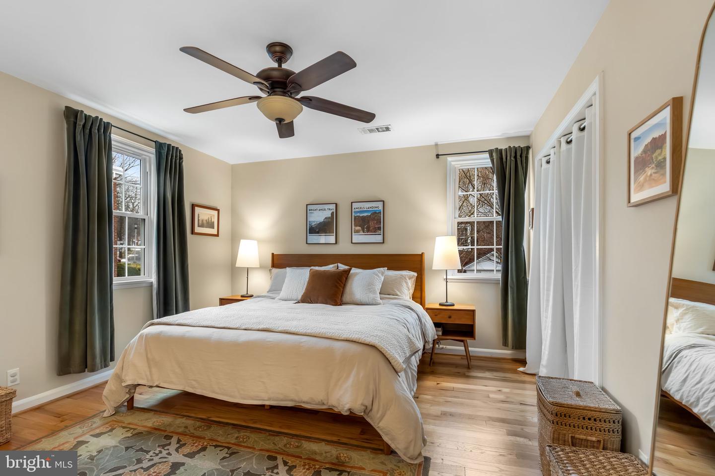 4225 32ND RD S, ARLINGTON, Virginia 22206, 2 Bedrooms Bedrooms, ,2 BathroomsBathrooms,Residential,For sale,4225 32ND RD S,VAAR2068570 MLS # VAAR2068570