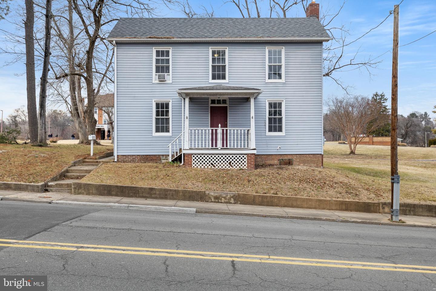 530 S MAIN ST, WOODSTOCK, Virginia 22664, 3 Bedrooms Bedrooms, 8 Rooms Rooms,1 BathroomBathrooms,Residential,For sale,530 S MAIN ST,VASH2013526 MLS # VASH2013526