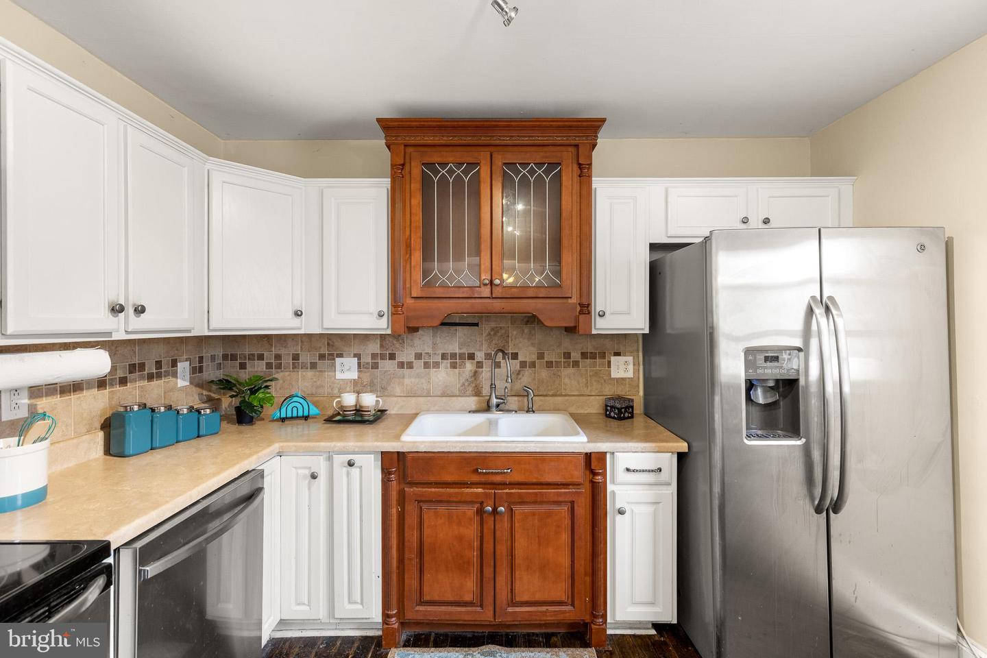 530 S MAIN ST, WOODSTOCK, Virginia 22664, 3 Bedrooms Bedrooms, 8 Rooms Rooms,1 BathroomBathrooms,Residential,For sale,530 S MAIN ST,VASH2013526 MLS # VASH2013526