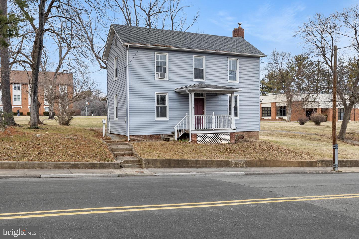 530 S MAIN ST, WOODSTOCK, Virginia 22664, 3 Bedrooms Bedrooms, 8 Rooms Rooms,1 BathroomBathrooms,Residential,For sale,530 S MAIN ST,VASH2013526 MLS # VASH2013526