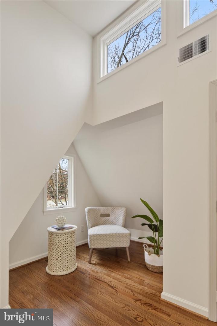 4206 PICKERING PL, ALEXANDRIA, Virginia 22309, 5 Bedrooms Bedrooms, ,3 BathroomsBathrooms,Residential,For sale,4206 PICKERING PL,VAFX2289530 MLS # VAFX2289530