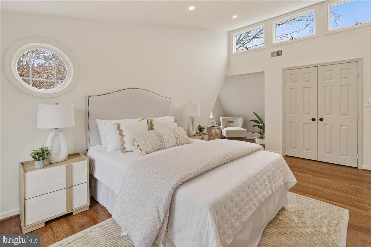 4206 PICKERING PL, ALEXANDRIA, Virginia 22309, 5 Bedrooms Bedrooms, ,3 BathroomsBathrooms,Residential,For sale,4206 PICKERING PL,VAFX2289530 MLS # VAFX2289530