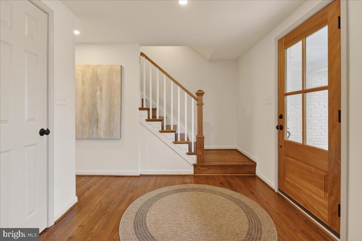 4206 PICKERING PL, ALEXANDRIA, Virginia 22309, 5 Bedrooms Bedrooms, ,3 BathroomsBathrooms,Residential,For sale,4206 PICKERING PL,VAFX2289530 MLS # VAFX2289530