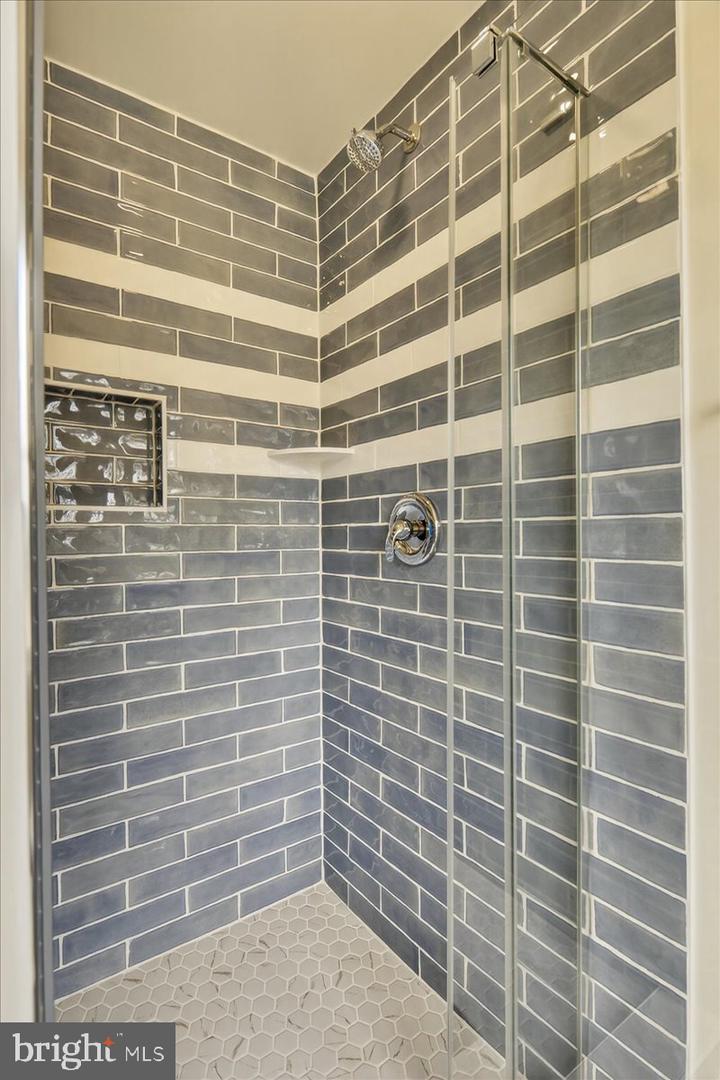 4206 PICKERING PL, ALEXANDRIA, Virginia 22309, 5 Bedrooms Bedrooms, ,3 BathroomsBathrooms,Residential,For sale,4206 PICKERING PL,VAFX2289530 MLS # VAFX2289530