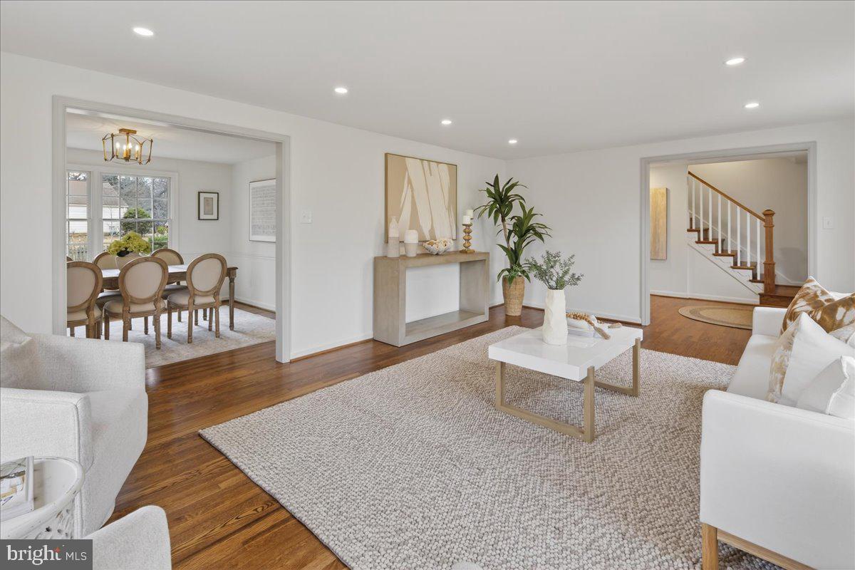 4206 PICKERING PL, ALEXANDRIA, Virginia 22309, 5 Bedrooms Bedrooms, ,3 BathroomsBathrooms,Residential,For sale,4206 PICKERING PL,VAFX2289530 MLS # VAFX2289530