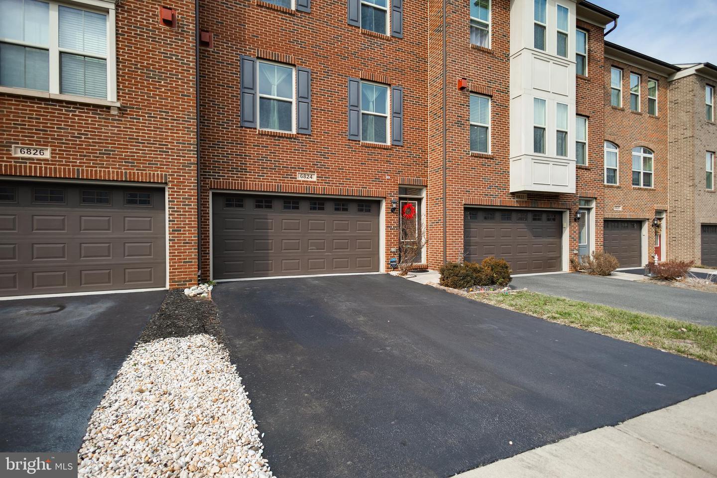 6824 WILLIAM WHITE WAY, HAYMARKET, Virginia 20169, 3 Bedrooms Bedrooms, ,2 BathroomsBathrooms,Residential,For sale,6824 WILLIAM WHITE WAY,VAPW2112124 MLS # VAPW2112124 6824 WILLIAM WHITE WAY, HAYMARKET, Virginia 20169, 3 Bedrooms Bedrooms, ,2 BathroomsBathrooms,Residential,For sale,6824 WILLIAM WHITE WAY,VAPW2112124 MLS # VAPW2112124