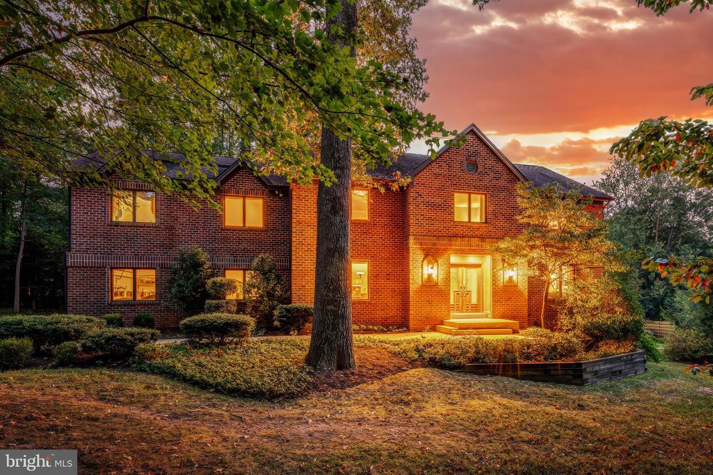 1738 DRESSAGE DR, RESTON, Virginia 20190, 4 Bedrooms Bedrooms, ,3 BathroomsBathrooms,Residential,For sale,1738 DRESSAGE DR,VAFX2289962 MLS # VAFX2289962 1738 DRESSAGE DR, RESTON, Virginia 20190, 4 Bedrooms Bedrooms, ,3 BathroomsBathrooms,Residential,For sale,1738 DRESSAGE DR,VAFX2289962 MLS # VAFX2289962