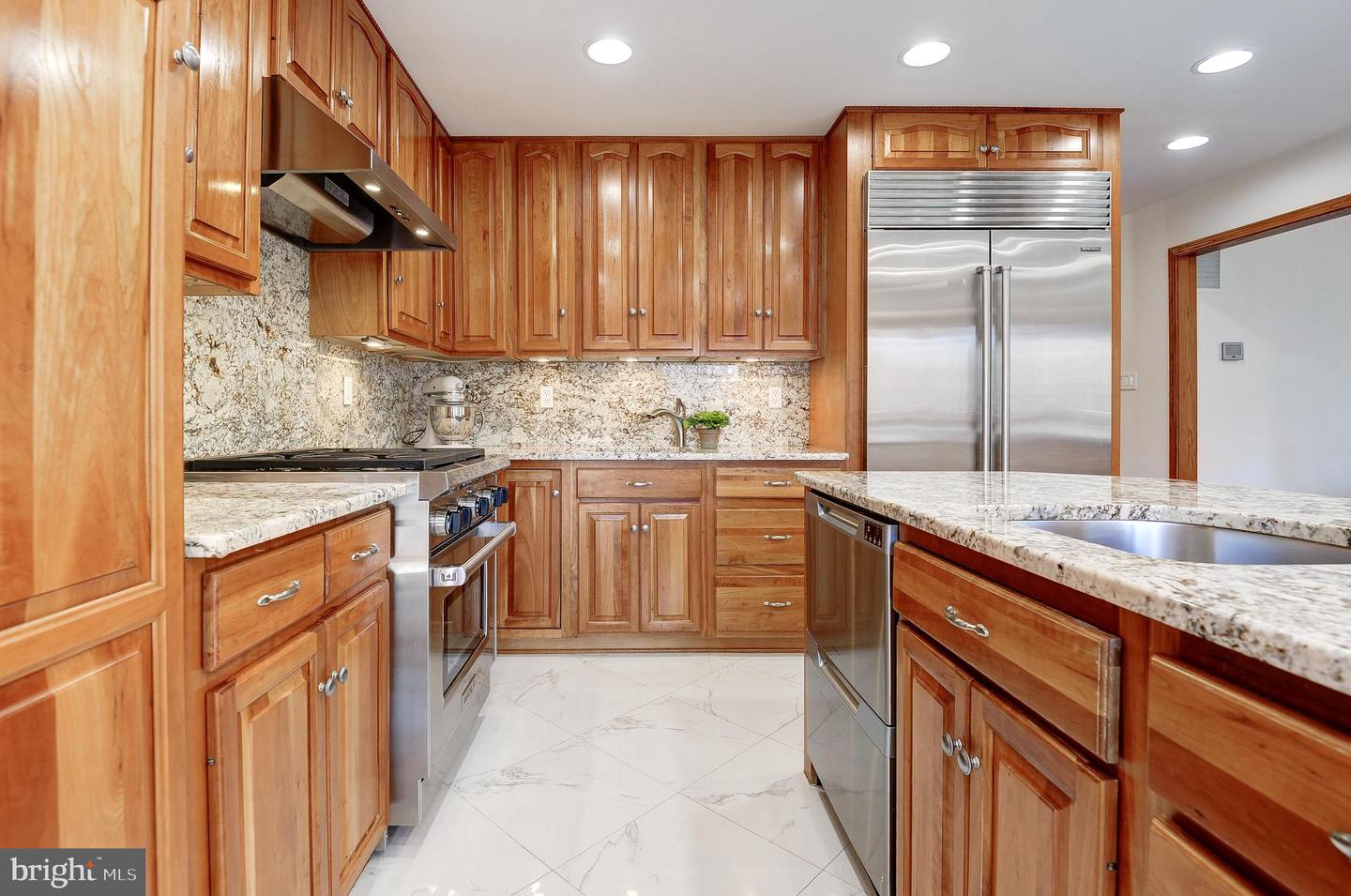 1738 DRESSAGE DR, RESTON, Virginia 20190, 4 Bedrooms Bedrooms, ,4 BathroomsBathrooms,Residential,For sale,1738 DRESSAGE DR,VAFX2289962 MLS # VAFX2289962