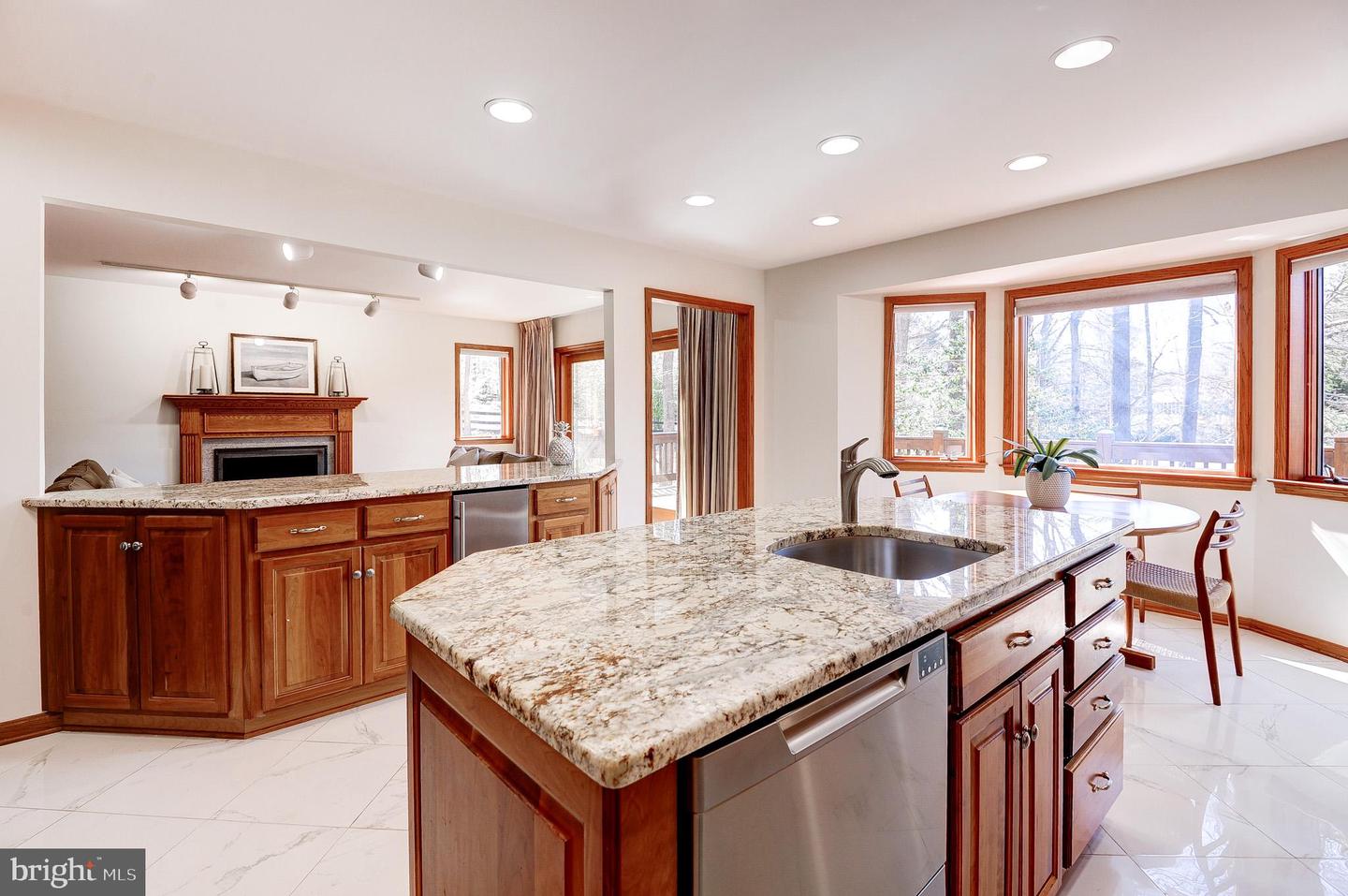 1738 DRESSAGE DR, RESTON, Virginia 20190, 4 Bedrooms Bedrooms, ,4 BathroomsBathrooms,Residential,For sale,1738 DRESSAGE DR,VAFX2289962 MLS # VAFX2289962