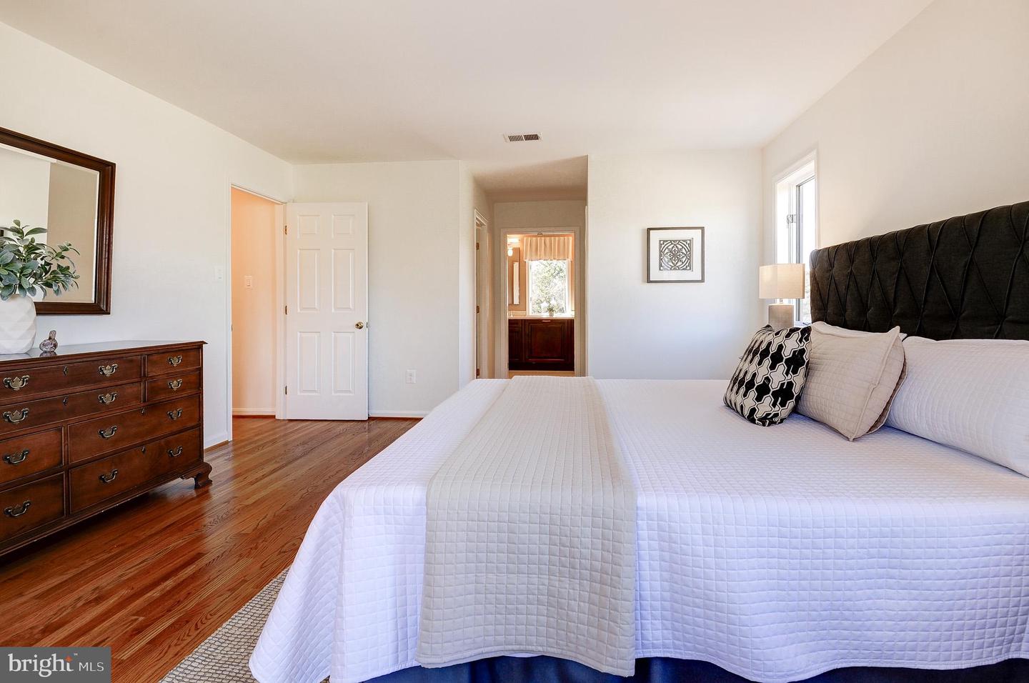 1738 DRESSAGE DR, RESTON, Virginia 20190, 4 Bedrooms Bedrooms, ,4 BathroomsBathrooms,Residential,For sale,1738 DRESSAGE DR,VAFX2289962 MLS # VAFX2289962