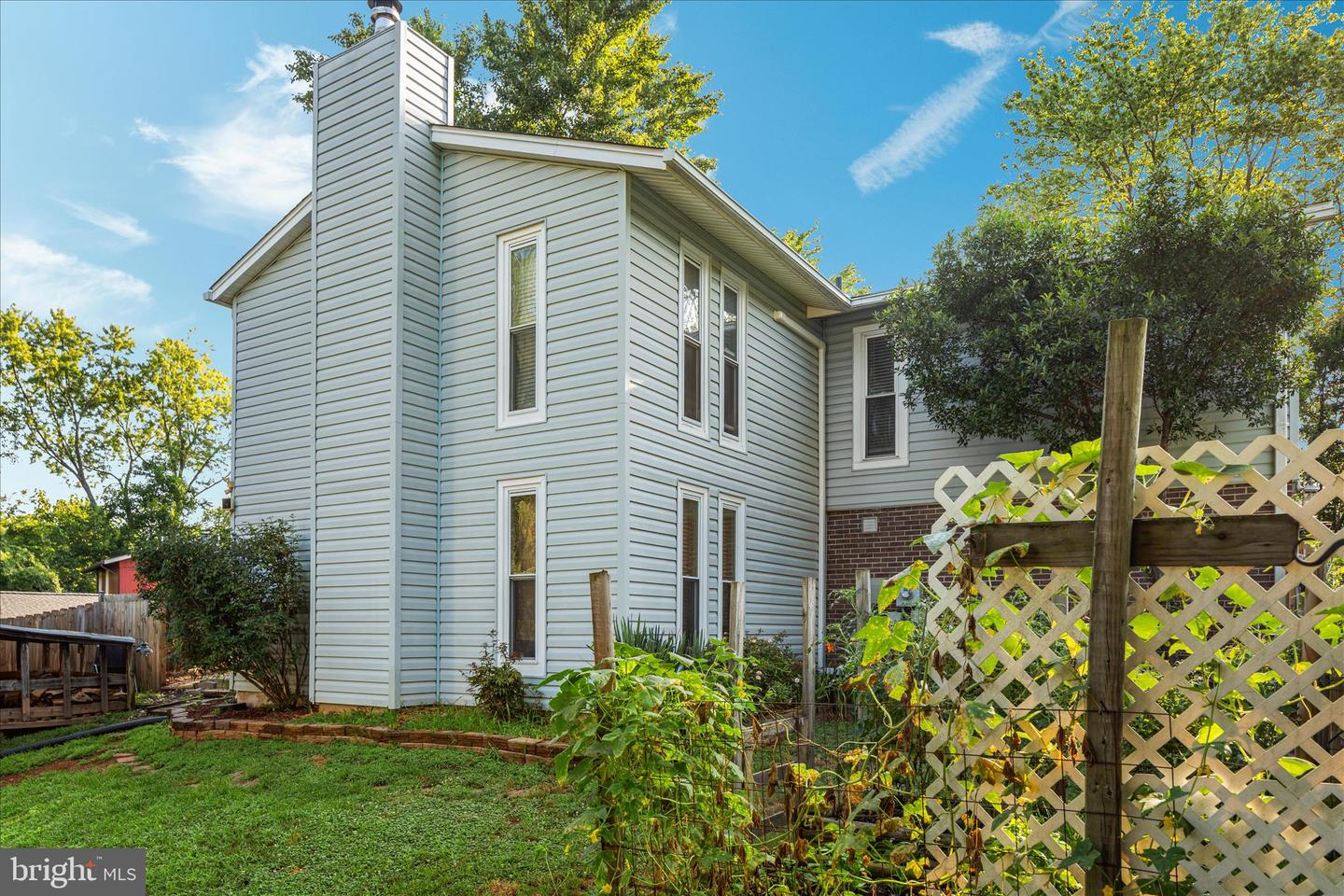4104 HAMLIN AVE, CHANTILLY, Virginia 20151, 3 Bedrooms Bedrooms, ,2 BathroomsBathrooms,Residential,For sale,4104 HAMLIN AVE,VAFX2290026 MLS # VAFX2290026