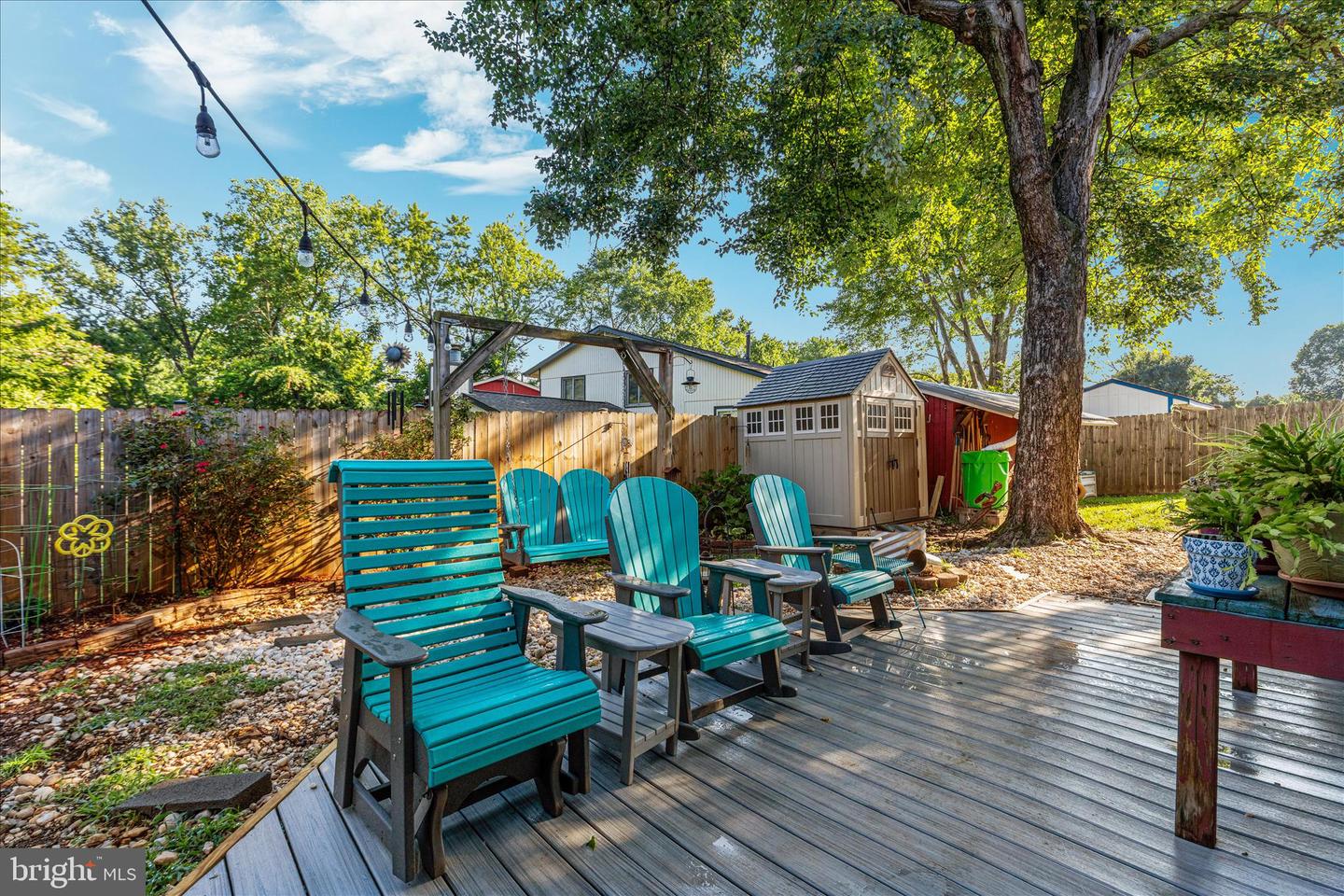 4104 HAMLIN AVE, CHANTILLY, Virginia 20151, 3 Bedrooms Bedrooms, ,2 BathroomsBathrooms,Residential,For sale,4104 HAMLIN AVE,VAFX2290026 MLS # VAFX2290026