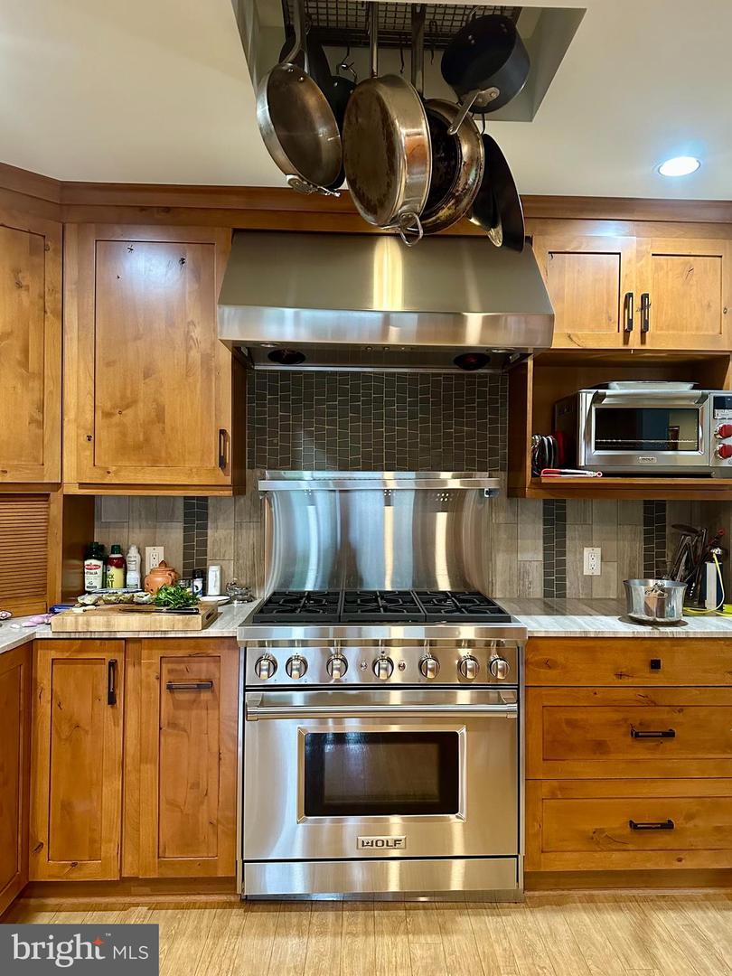 2519 BUCKELEW DR, FALLS CHURCH, Virginia 22046, 3 Bedrooms Bedrooms, ,3 BathroomsBathrooms,Residential,For sale,2519 BUCKELEW DR,VAFX2290076 MLS # VAFX2290076