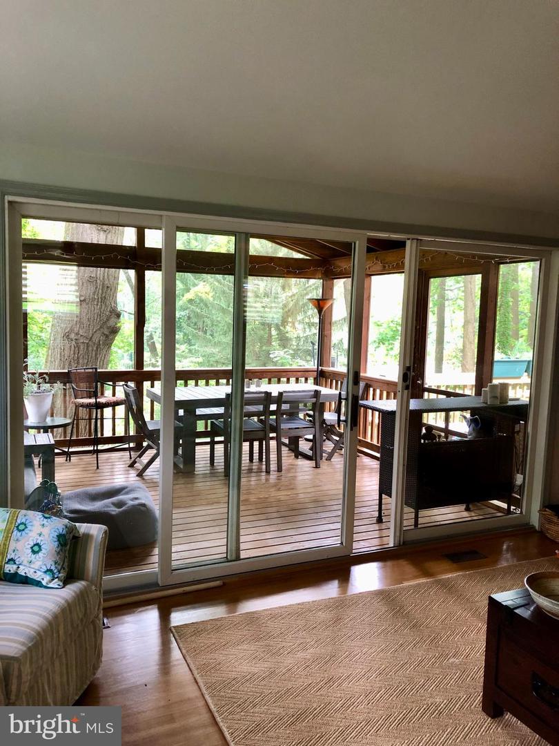 2519 BUCKELEW DR, FALLS CHURCH, Virginia 22046, 3 Bedrooms Bedrooms, ,3 BathroomsBathrooms,Residential,For sale,2519 BUCKELEW DR,VAFX2290076 MLS # VAFX2290076