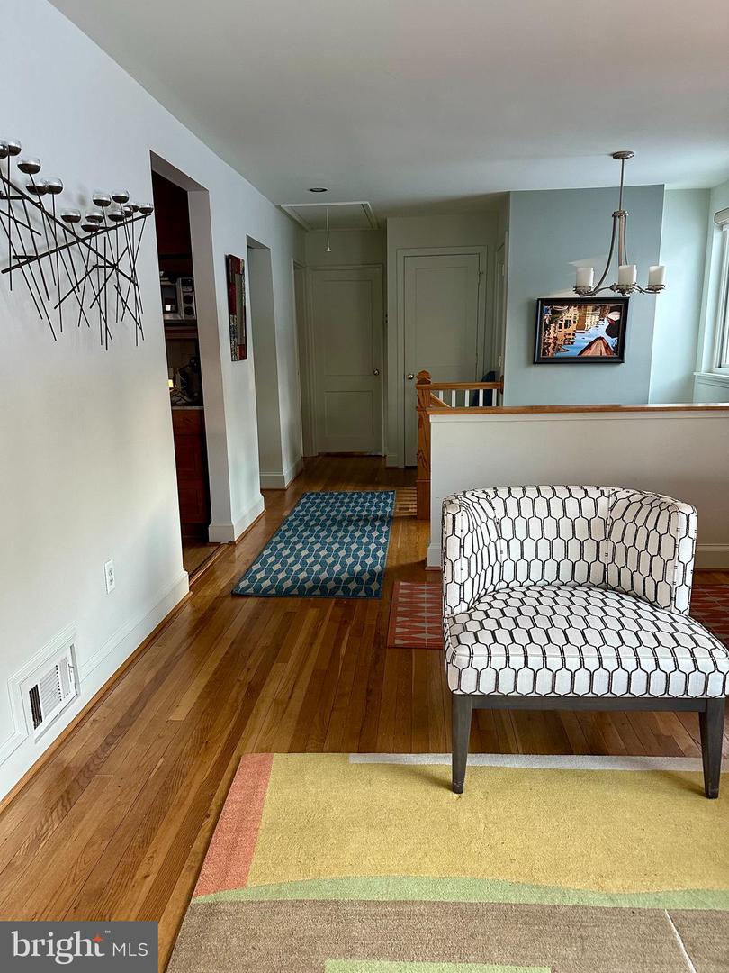 2519 BUCKELEW DR, FALLS CHURCH, Virginia 22046, 3 Bedrooms Bedrooms, ,3 BathroomsBathrooms,Residential,For sale,2519 BUCKELEW DR,VAFX2290076 MLS # VAFX2290076