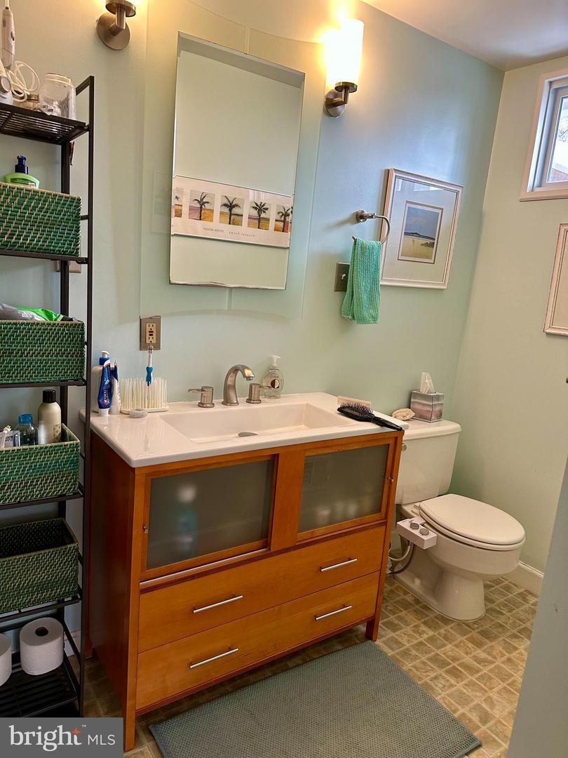 2519 BUCKELEW DR, FALLS CHURCH, Virginia 22046, 3 Bedrooms Bedrooms, ,3 BathroomsBathrooms,Residential,For sale,2519 BUCKELEW DR,VAFX2290076 MLS # VAFX2290076