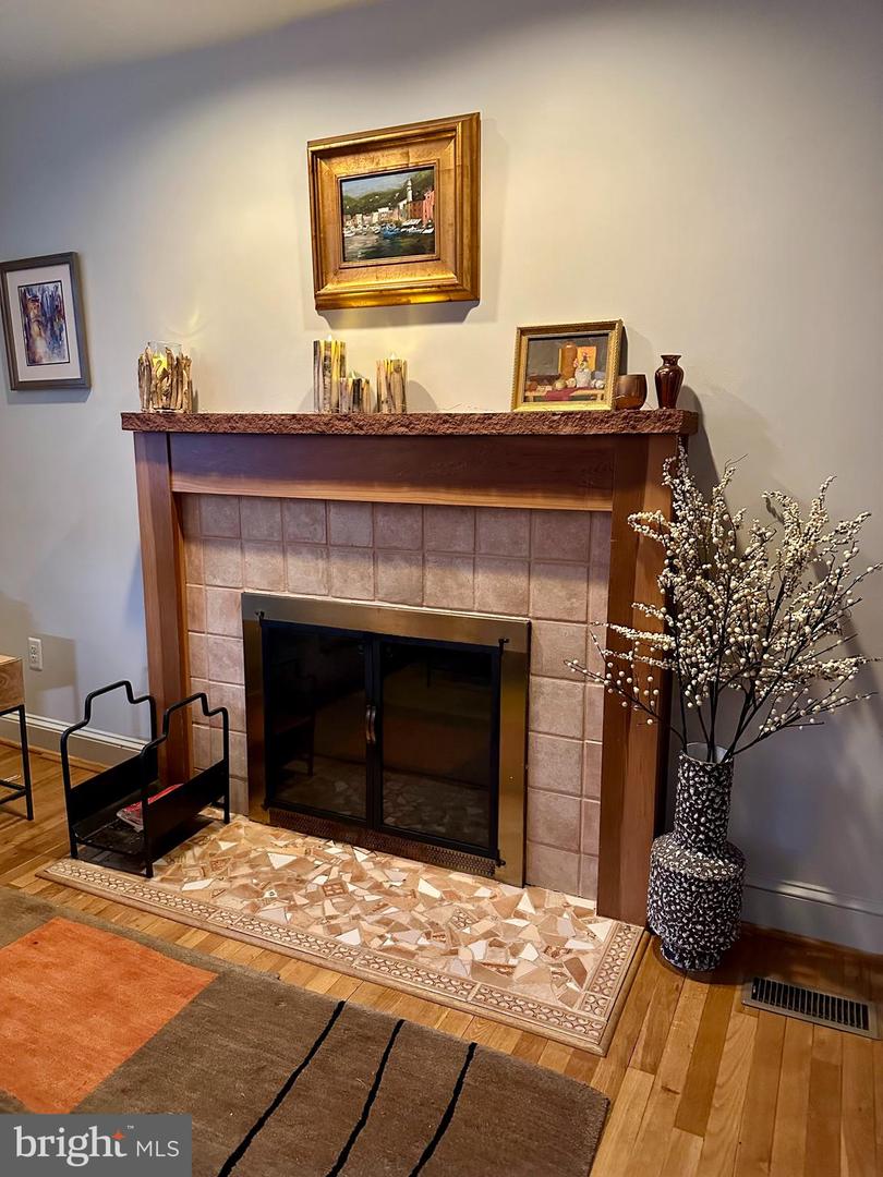 2519 BUCKELEW DR, FALLS CHURCH, Virginia 22046, 3 Bedrooms Bedrooms, ,3 BathroomsBathrooms,Residential,For sale,2519 BUCKELEW DR,VAFX2290076 MLS # VAFX2290076