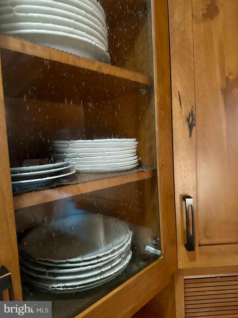 2519 BUCKELEW DR, FALLS CHURCH, Virginia 22046, 3 Bedrooms Bedrooms, ,3 BathroomsBathrooms,Residential,For sale,2519 BUCKELEW DR,VAFX2290076 MLS # VAFX2290076