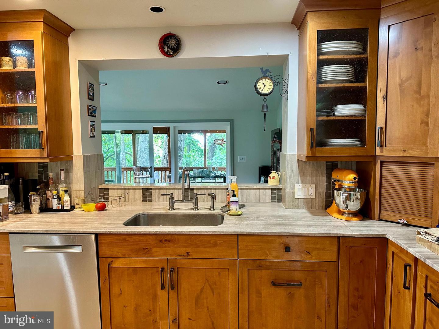 2519 BUCKELEW DR, FALLS CHURCH, Virginia 22046, 3 Bedrooms Bedrooms, ,3 BathroomsBathrooms,Residential,For sale,2519 BUCKELEW DR,VAFX2290076 MLS # VAFX2290076