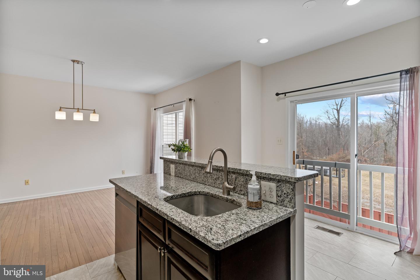 13258 MAPLE CREEK LN, CENTREVILLE, Virginia 20120, 3 Bedrooms Bedrooms, ,2 BathroomsBathrooms,Residential,For sale,13258 MAPLE CREEK LN,VAFX2290080 MLS # VAFX2290080