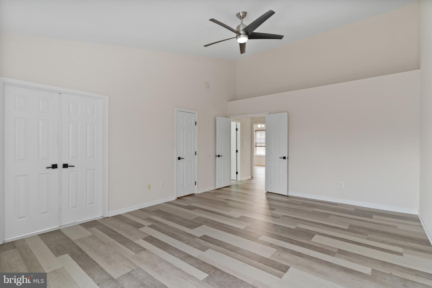 13258 MAPLE CREEK LN, CENTREVILLE, Virginia 20120, 3 Bedrooms Bedrooms, ,2 BathroomsBathrooms,Residential,For sale,13258 MAPLE CREEK LN,VAFX2290080 MLS # VAFX2290080