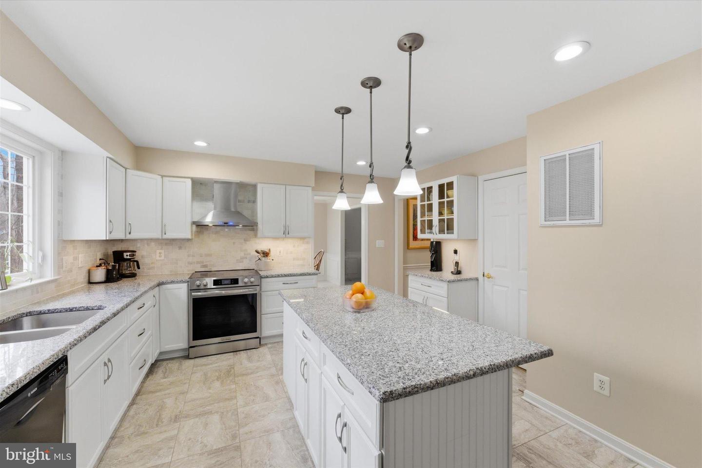 13303 ROBLING CT, MANASSAS, Virginia 20112, 5 Bedrooms Bedrooms, 9 Rooms Rooms,4 BathroomsBathrooms,Residential,For sale,13303 ROBLING CT,VAPW2112208 MLS # VAPW2112208 13303 ROBLING CT, MANASSAS, Virginia 20112, 5 Bedrooms Bedrooms, 9 Rooms Rooms,4 BathroomsBathrooms,Residential,For sale,13303 ROBLING CT,VAPW2112208 MLS # VAPW2112208