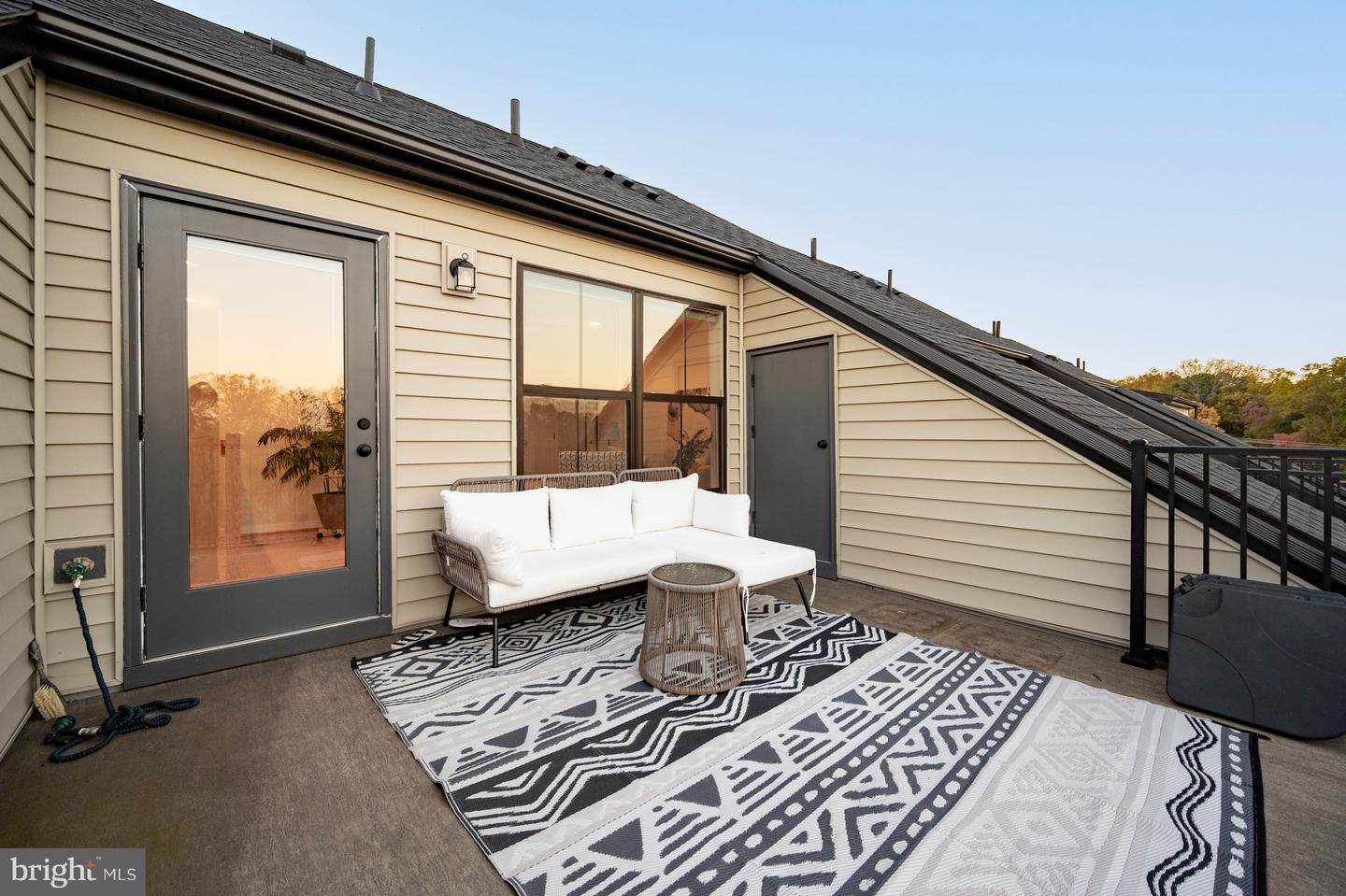 5509 VALMARANA WAY, ALEXANDRIA, Virginia 22312, 3 Bedrooms Bedrooms, ,3 BathroomsBathrooms,Residential,For sale,5509 VALMARANA WAY,VAFX2290298 MLS # VAFX2290298 5509 VALMARANA WAY, ALEXANDRIA, Virginia 22312, 3 Bedrooms Bedrooms, ,3 BathroomsBathrooms,Residential,For sale,5509 VALMARANA WAY,VAFX2290298 MLS # VAFX2290298