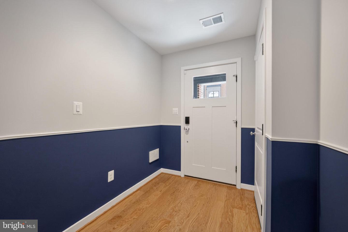 5509 VALMARANA WAY, ALEXANDRIA, Virginia 22312, 3 Bedrooms Bedrooms, ,3 BathroomsBathrooms,Residential,For sale,5509 VALMARANA WAY,VAFX2290298 MLS # VAFX2290298 5509 VALMARANA WAY, ALEXANDRIA, Virginia 22312, 3 Bedrooms Bedrooms, ,3 BathroomsBathrooms,Residential,For sale,5509 VALMARANA WAY,VAFX2290298 MLS # VAFX2290298