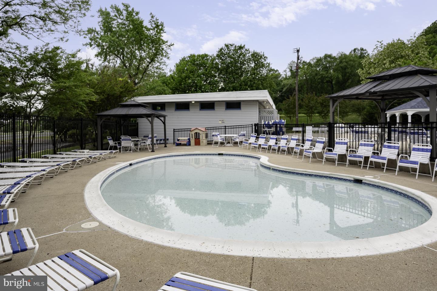 5509 VALMARANA WAY, ALEXANDRIA, Virginia 22312, 3 Bedrooms Bedrooms, ,3 BathroomsBathrooms,Residential,For sale,5509 VALMARANA WAY,VAFX2290298 MLS # VAFX2290298 5509 VALMARANA WAY, ALEXANDRIA, Virginia 22312, 3 Bedrooms Bedrooms, ,3 BathroomsBathrooms,Residential,For sale,5509 VALMARANA WAY,VAFX2290298 MLS # VAFX2290298