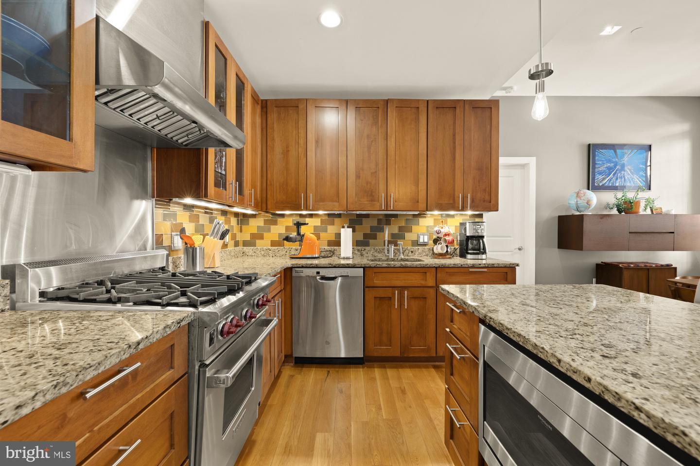 215 I ST NE #311, WASHINGTON, District Of Columbia 20002, 2 Bedrooms Bedrooms, ,2 BathroomsBathrooms,Residential,For sale,215 I ST NE #311,DCDC2245570 MLS # DCDC2245570