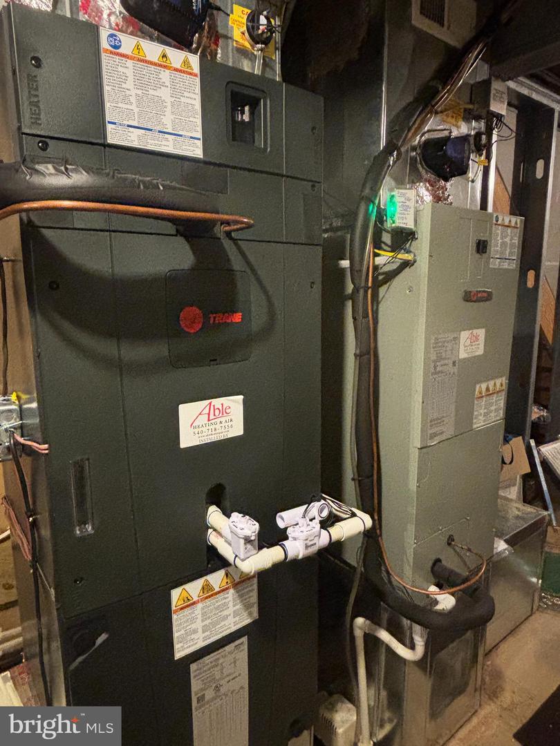 248 WASHINGTON ST, LOCUST GROVE, Virginia 22508, 5 Bedrooms Bedrooms, ,3 BathroomsBathrooms,Residential,For sale,248 WASHINGTON ST,VAOR2013284 MLS # VAOR2013284