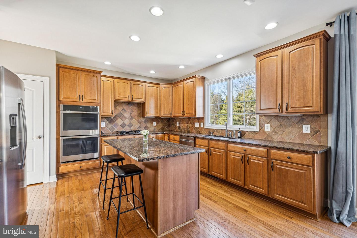 5793 WATERLOO BRIDGE CIR, HAYMARKET, Virginia 20169, 4 Bedrooms Bedrooms, ,3 BathroomsBathrooms,Residential,For sale,5793 WATERLOO BRIDGE CIR,VAPW2112282 MLS # VAPW2112282