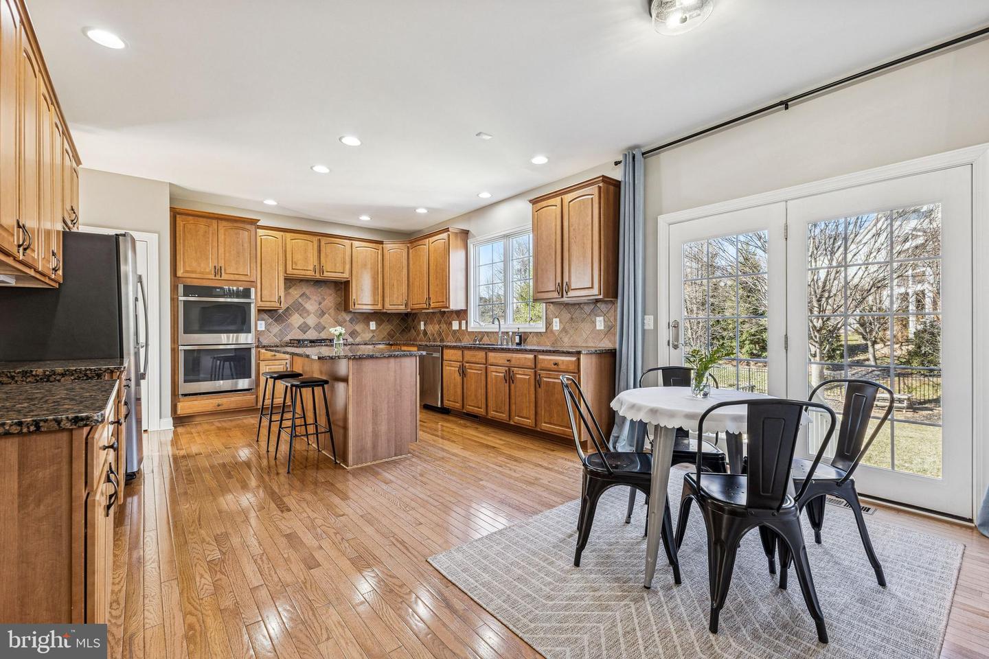 5793 WATERLOO BRIDGE CIR, HAYMARKET, Virginia 20169, 4 Bedrooms Bedrooms, ,3 BathroomsBathrooms,Residential,For sale,5793 WATERLOO BRIDGE CIR,VAPW2112282 MLS # VAPW2112282