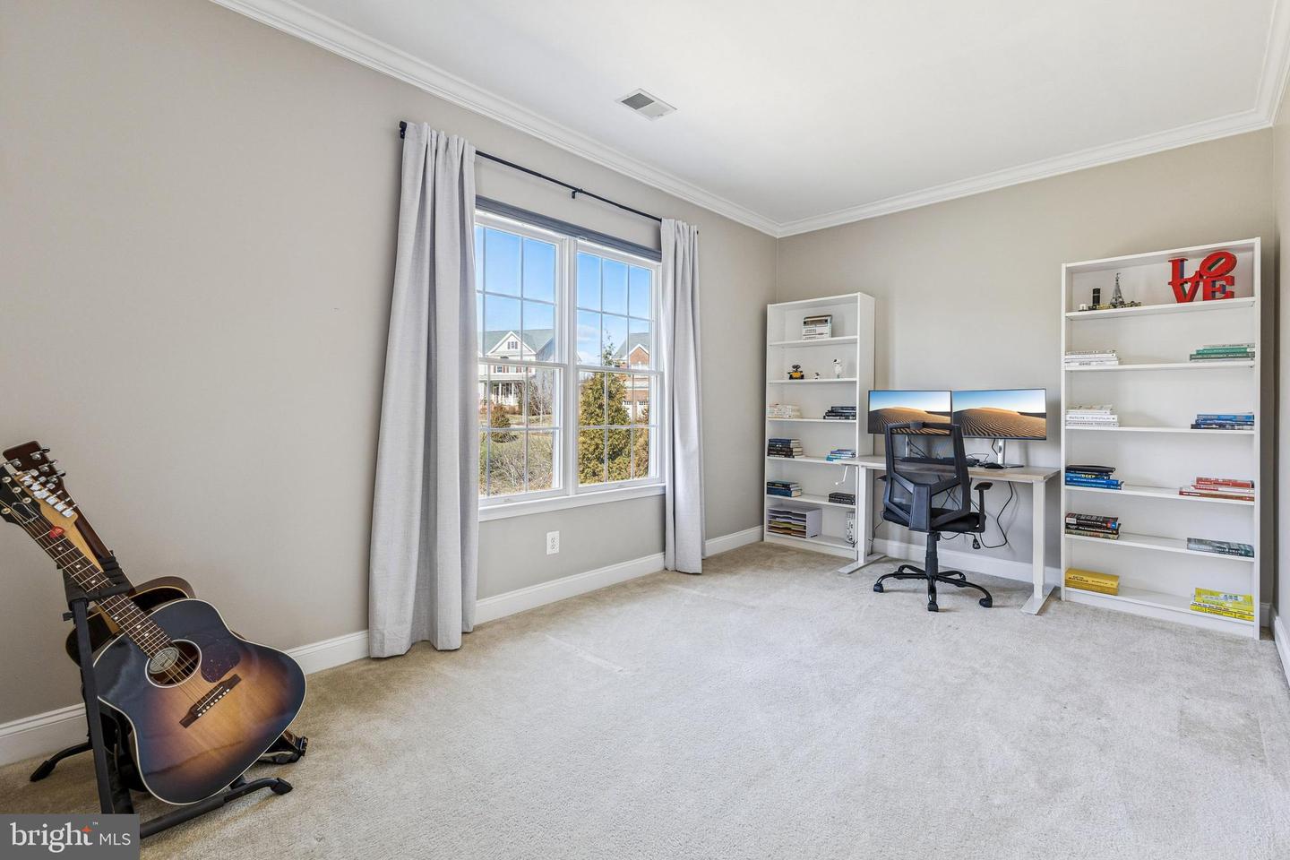 5793 WATERLOO BRIDGE CIR, HAYMARKET, Virginia 20169, 4 Bedrooms Bedrooms, ,3 BathroomsBathrooms,Residential,For sale,5793 WATERLOO BRIDGE CIR,VAPW2112282 MLS # VAPW2112282