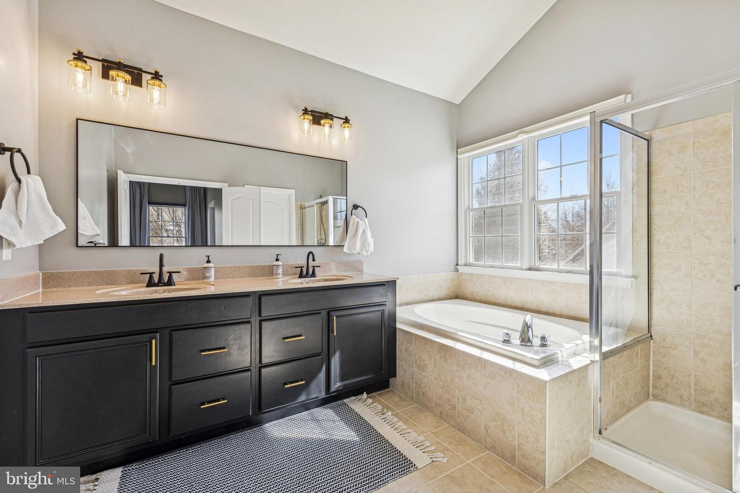 5793 WATERLOO BRIDGE CIR, HAYMARKET, Virginia 20169, 4 Bedrooms Bedrooms, ,3 BathroomsBathrooms,Residential,For sale,5793 WATERLOO BRIDGE CIR,VAPW2112282 MLS # VAPW2112282