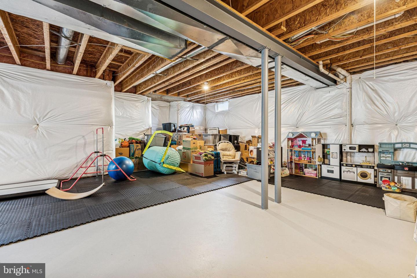 5793 WATERLOO BRIDGE CIR, HAYMARKET, Virginia 20169, 4 Bedrooms Bedrooms, ,3 BathroomsBathrooms,Residential,For sale,5793 WATERLOO BRIDGE CIR,VAPW2112282 MLS # VAPW2112282